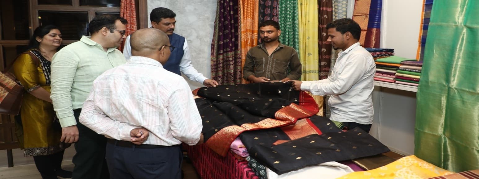 Exclusive Handloom Expo at Maharaja Agrasen Bhawan, Surat - September 2025